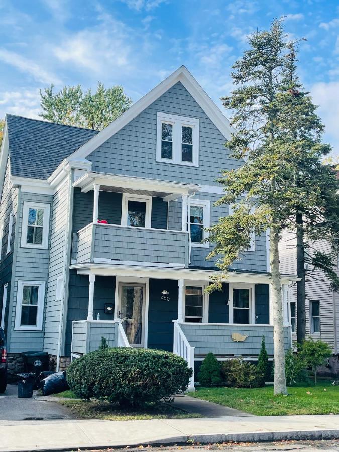 Delightful 2Br Apartment With Balcony - 15 Min From Mohegan Sun- Foxwoods Casinos & Mystic New London Exteriör bild