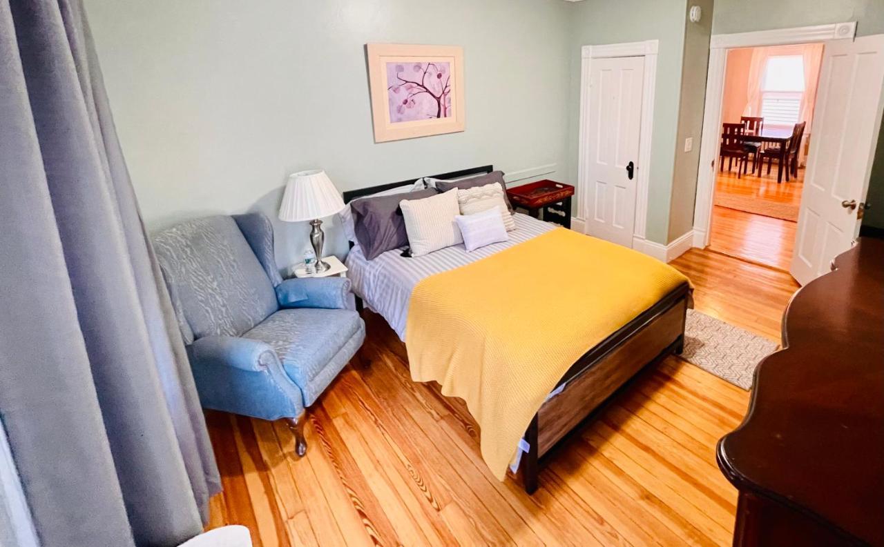 Delightful 2Br Apartment With Balcony - 15 Min From Mohegan Sun- Foxwoods Casinos & Mystic New London Exteriör bild