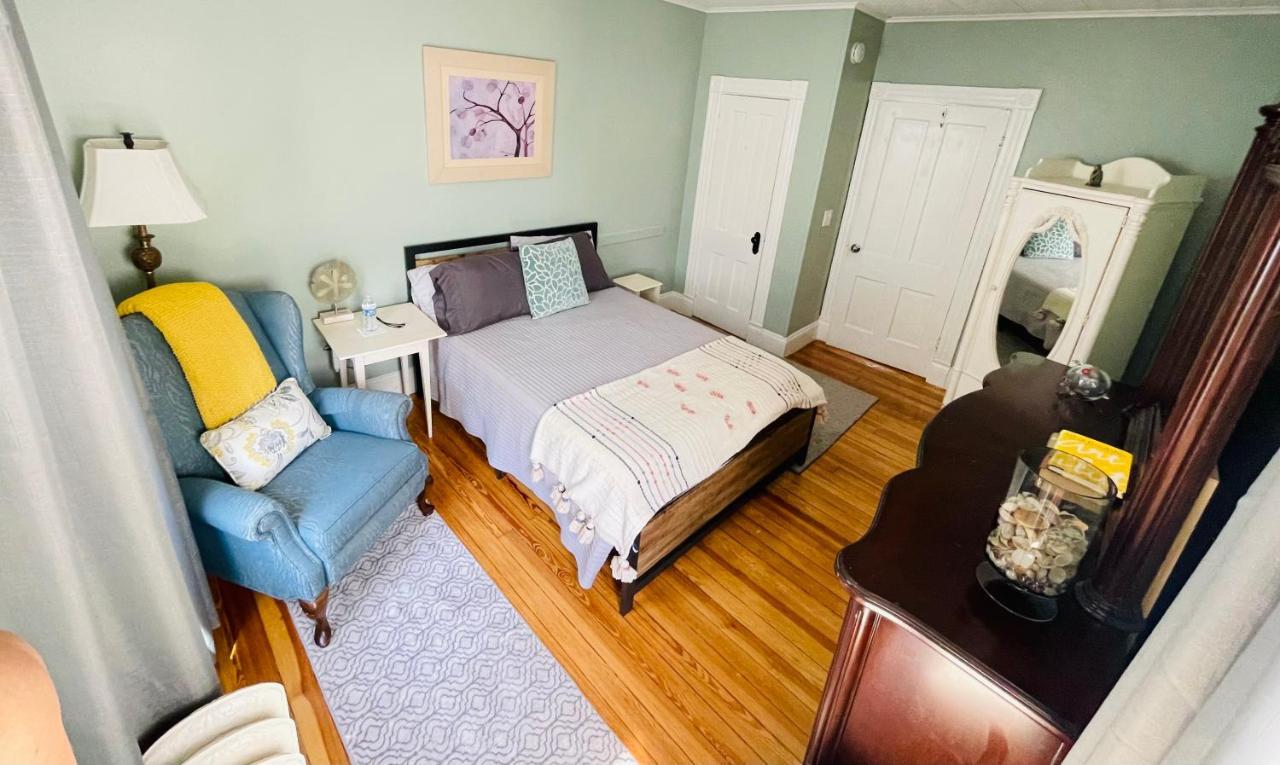 Delightful 2Br Apartment With Balcony - 15 Min From Mohegan Sun- Foxwoods Casinos & Mystic New London Exteriör bild