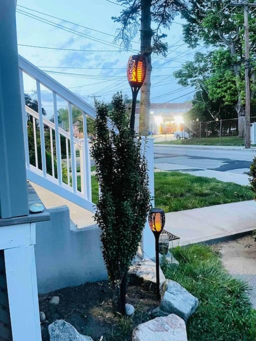 Delightful 2Br Apartment With Balcony - 15 Min From Mohegan Sun- Foxwoods Casinos & Mystic New London Exteriör bild