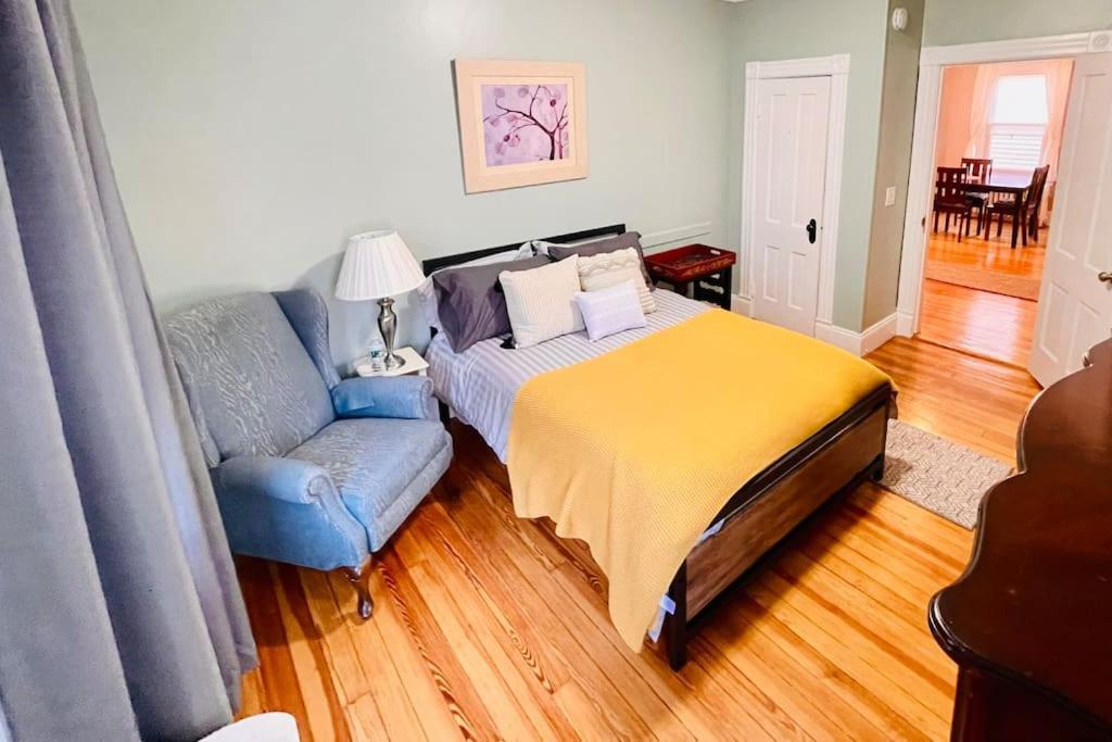Delightful 2Br Apartment With Balcony - 15 Min From Mohegan Sun- Foxwoods Casinos & Mystic New London Exteriör bild