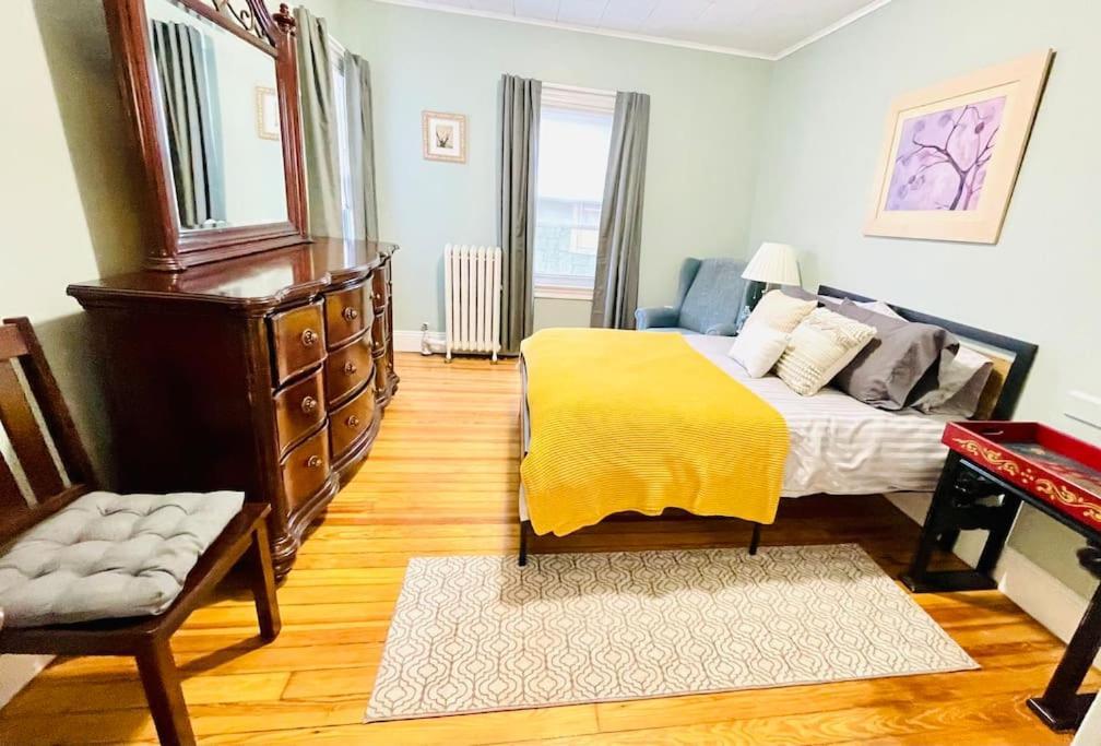 Delightful 2Br Apartment With Balcony - 15 Min From Mohegan Sun- Foxwoods Casinos & Mystic New London Exteriör bild
